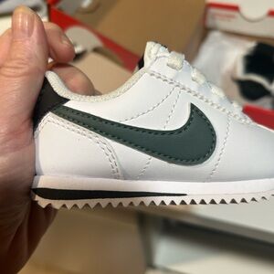 Nike Kids White and Dark Gray Sneakers